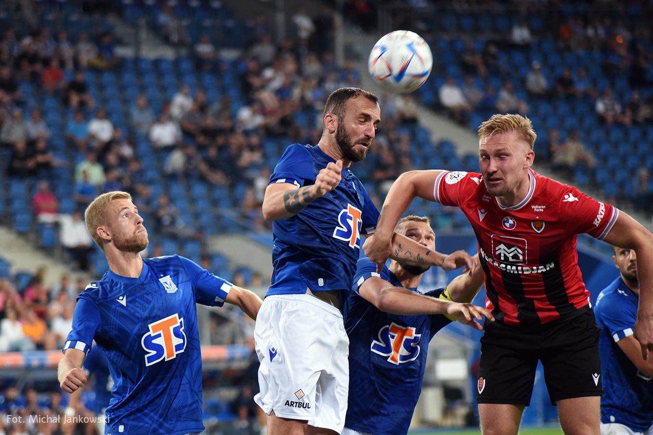 Awans Lecha Poznań wśród gwizdów i obelg