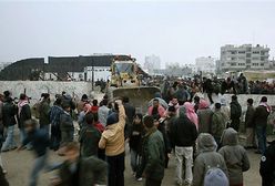 Tysiące Palestyńczyków ruszyło do Egiptu na zakupy