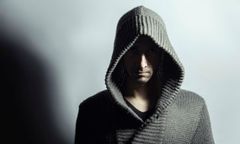 Piotr Czerwiński: radny z Irlandii chce całkowitego zakazu noszenia kapturów