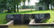 Polacy Mazury kochają. Tylko dlaczego po sobie nie sprzątają?