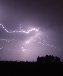 Chłodny front już nad Polską: burza piaskowa nad Szczecinem. Wichura, burze i gradobicie na zachodzie Polski