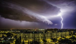 Burze z gradem, ulewy i spadek temperatur. Fatalna prognoza pogody na koniec lata