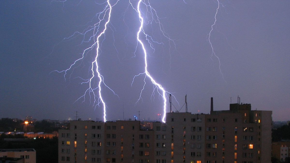 Uwaga na burze. Niż 