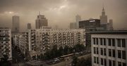 Apokaliptyczne zdjęcia ze stolicy. Tumany pyłu nad Warszawą