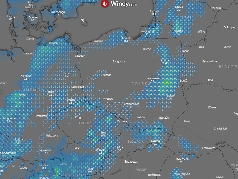 Pogoda. Alert RCB dla całej Polski. Upał, a potem burze, grad i porywisty wiatr