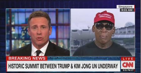 Szczyt w Singapurze. Dennis Rodman płacze na wizji: "Kim jest moim przyjacielem"