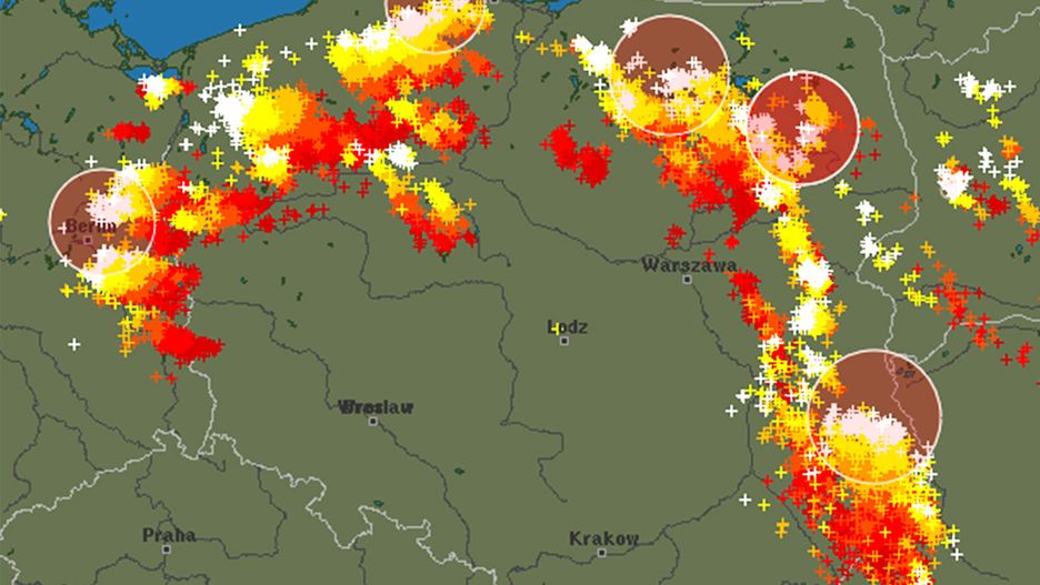 Po południu strefa burz obejmowała środkową i południowo-wschodnią część kraju