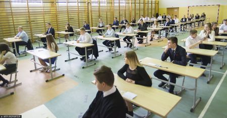Koronawirus w Polsce. Decyzja dotycząca egzaminów maturalnych i ośmioklasisty podjęta