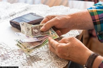 Czternasta emerytura. Minister ujawnia, kiedy ruszą wypłaty