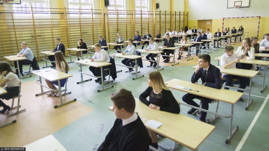 Koronawirus w Polsce. Premier Mateusz Morawiecki poinformował przeniesieniu egzaminów