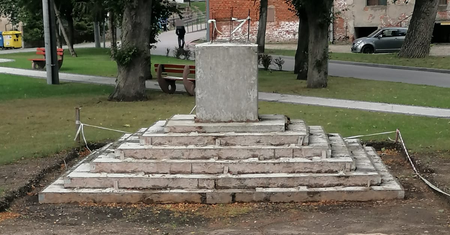 Wyjaśnienie burmistrza Wyrzyska w sprawie pomnika Chrystusa Króla