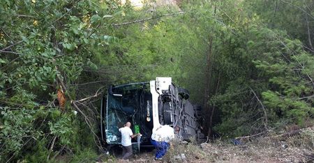 Turcja. Wypadek autobusu. MSZ: stan rannych jest stabilny