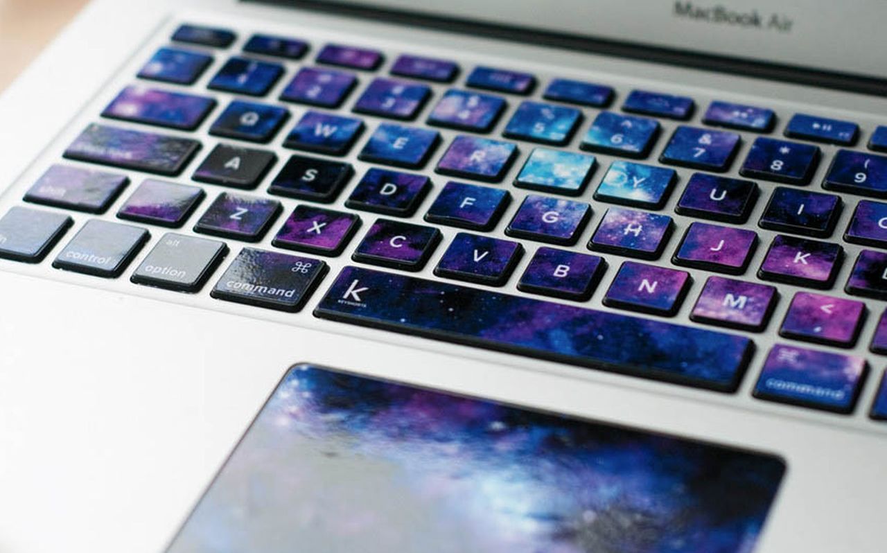 Zmieniają laptopy w dzieła sztuki. Hot or not?