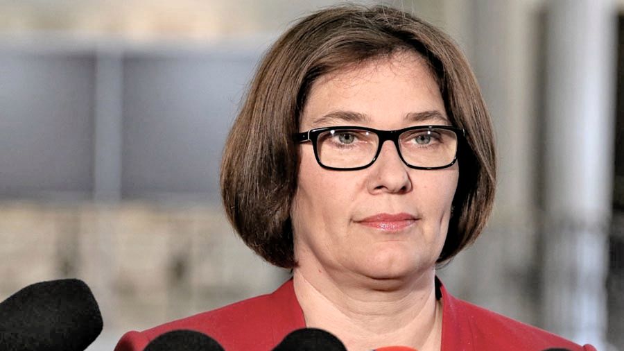 Górna granica zarobków - to ma być jeden z punktów ustawy PiS-u o wynagrodzeniach w NBP