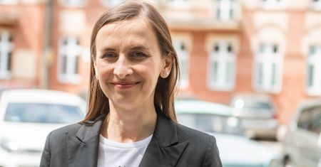 Sylwia Spurek porównała hodowlę krów do Holokaustu. Stanowcza reakcja rodzin ofiar obozów