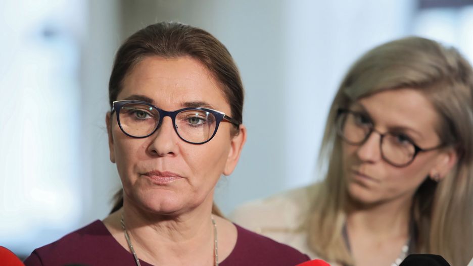 Beata Mazurek na konferencji prasowej