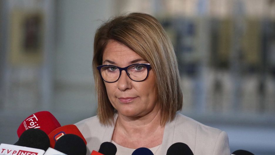 Beata Mazurek powiedziała, że jest "zniesmaczona" zachowaniem prezydenta Legionowa