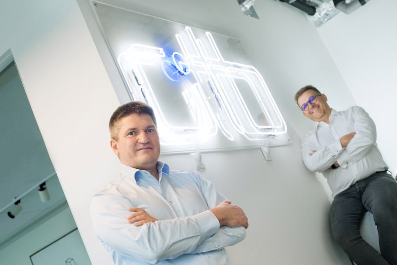 OTB Ventures chce zainwestować 100 mln dolarów w regionie. Na zdjęciu Marcin Hejka (z lewej) oraz Adam Niewiński (z prawej) - twórcy funduszu