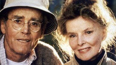 Katharine Hepburn i Henry Fonda w filmie "Nad złotym stawem"