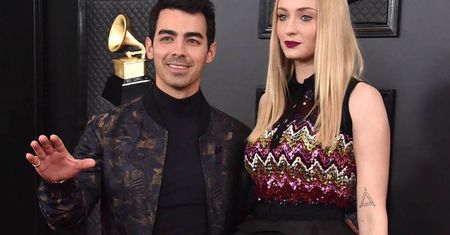 Joe Jonas został ojcem! Na świecie pojawiło się pierwsze dziecko muzyka i gwiazdy "Gry o tron". Znamy płeć i imię