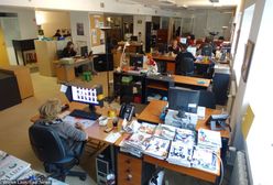 Badanie alkomatem, przeszukiwanie toreb, monitoring. Sprawdzamy, jak pracodawcom wolno kontrolować pracowników