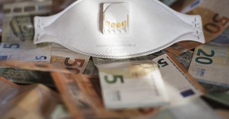 Kursy walut. Euro pod presją słabych danych