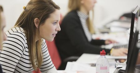 Sekretarka, asystentka zarządu, dyrektor ds. administracyjnych. Sprawdzamy zarobki
