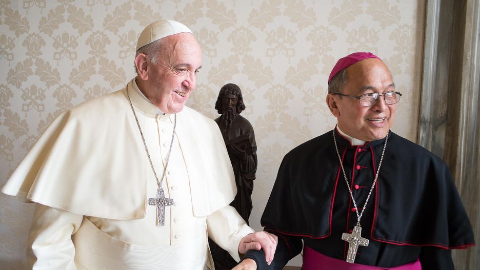 Papież Franciszek razem z Anthoonym Sablanem Apuronem