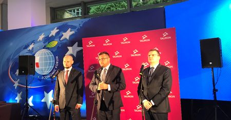 Forum Ekonomiczne w Krynicy. Tauron kupił 5 farm wiatrowych. Mocny dowód na "Zielony zwrot" koncernu