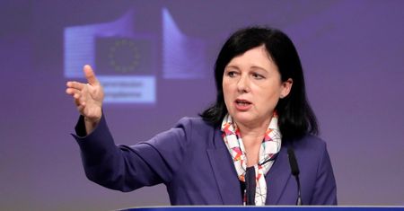 Wiceprzewodnicząca KE Vera Jourova pod koniec stycznia przyjedzie do Polski