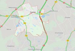 Knurów. Wypadek na A1. TIR z węglem wywrócił się po zderzeniu z autem. Dziecko trafiło do szpitala