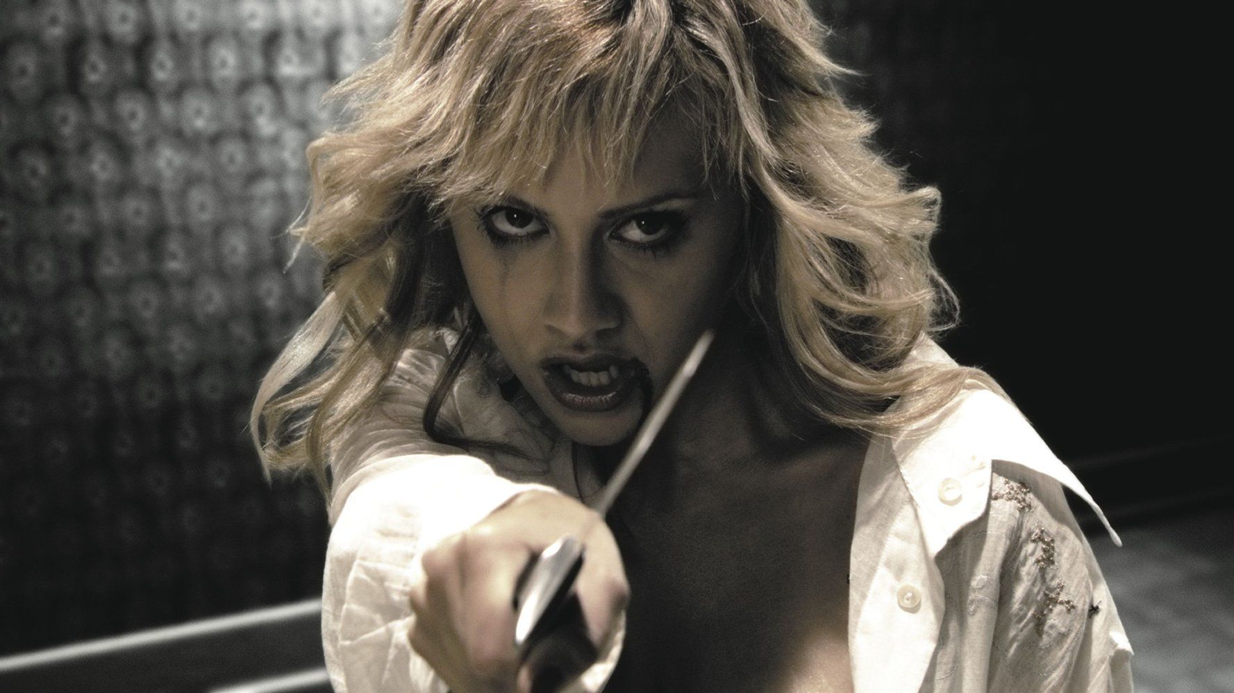 Brittany Murphy w filmie "Sin City: Miasto grzechu" (2005)