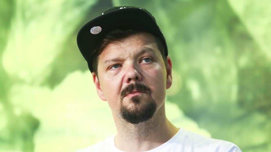 Michał Figurski nie może chodzić na zakupy. Ma niską odporność