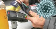 Płacisz kartą zbliżeniowo? Przez koronawirusa w Polsce wprowadzono pilne zmiany
