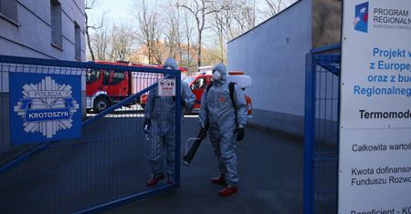 Koronawirus w Polsce. Policja zamknęła cały posterunek. Jeden policjant zakażony