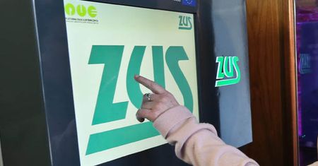 Działalność ZUS krytykuje 51 proc. Polaków, OFE - 33 proc.