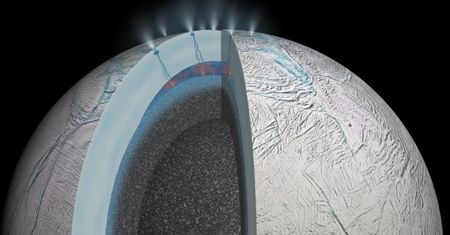 Ocean Enceladusa może być cieplejszy niż przypuszczano
