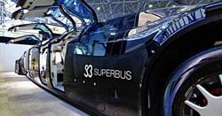Śnieżny test superautobusu, który osiąga 260 km/h