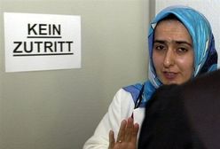 W bawarskich szkołach nadal zakaz islamskich chust