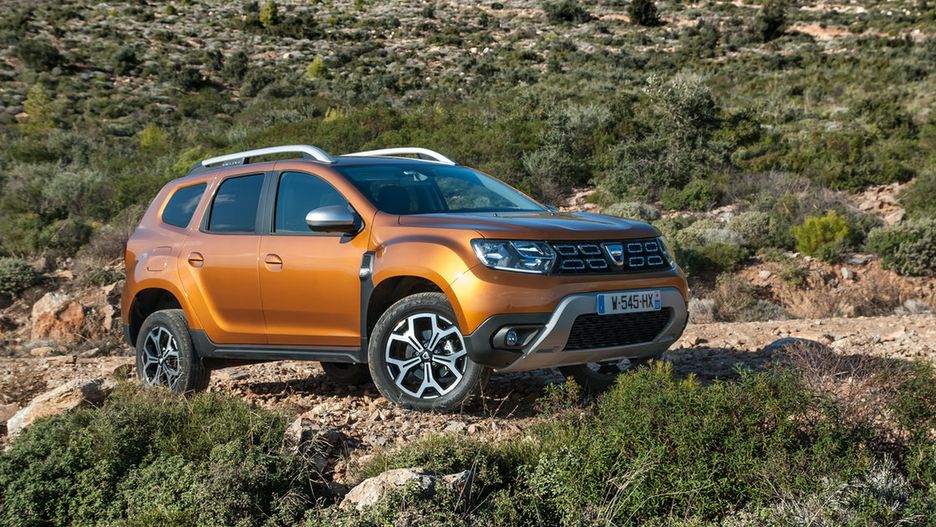 Nowa Dacia Duster jest lepiej wyposażona, a w niektórych konfiguracjach również tańsza od poprzedniczki. 