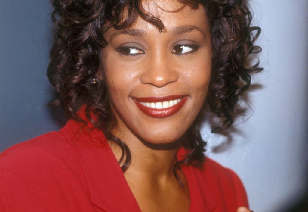 Whitney Houston miała romans z kobietą. Pierwszy raz opowie swoją historię