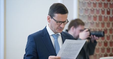 Rząd Morawieckiego wpada w pułapkę Gierka