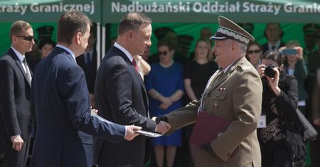 "Na kangura" w Straży Granicznej. Tak szybkiego awansu nie pamiętają najstarsi funkcjonariusze