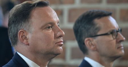 Ranking zaufania do polityków. Spadki Dudy i Morawieckiego
