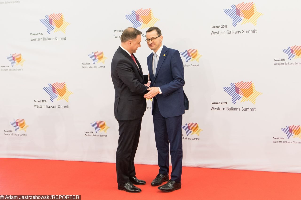 Morawiecki liderem sondażu zaufania. Pierwszy raz pokonał Dudę