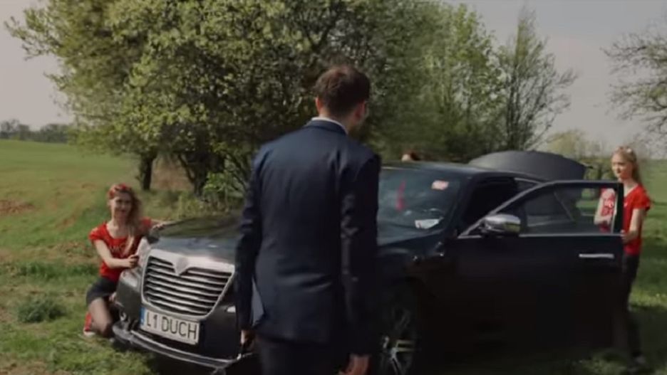 Wybory do PE 2019. Marcin Duszek w teledysku "Euroduszek".