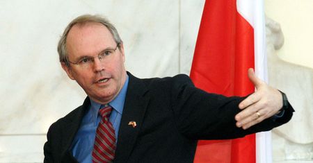 Byli ambasadorzy USA krytykują Polskę za ustawę o IPN. Pozostaje tylko spróbować "wyjść z twarzą" z kryzysu