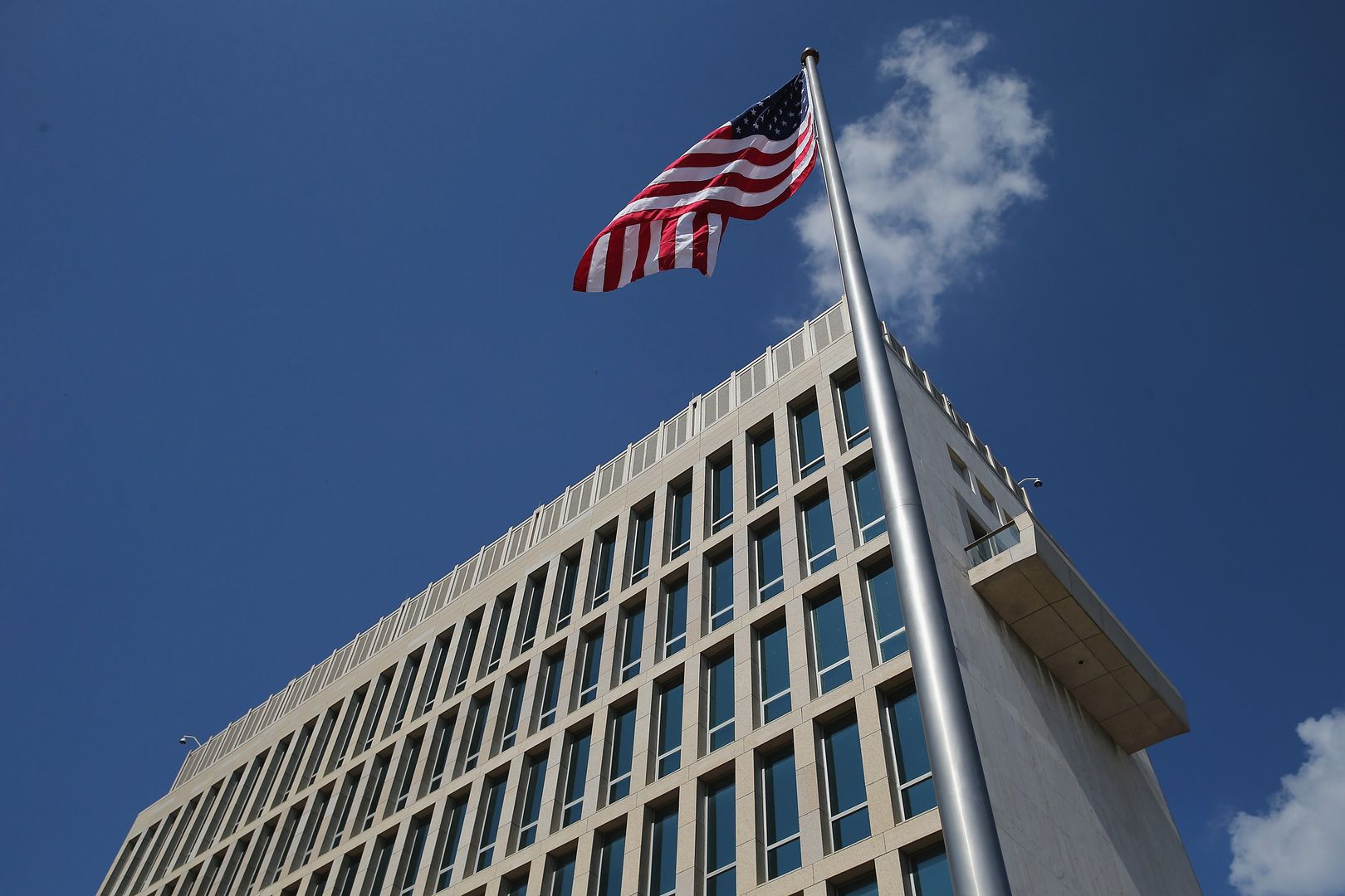 Dyplomaci USA ofiarami ataku sonicznego. 19 osób ma problemy ze zdrowiem