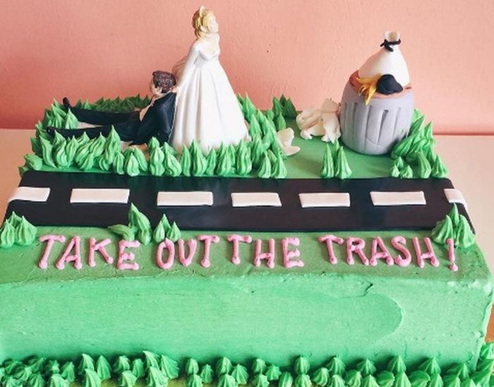 Tort nie tylko na wesele. Rozwodowe słodkości to zemsta