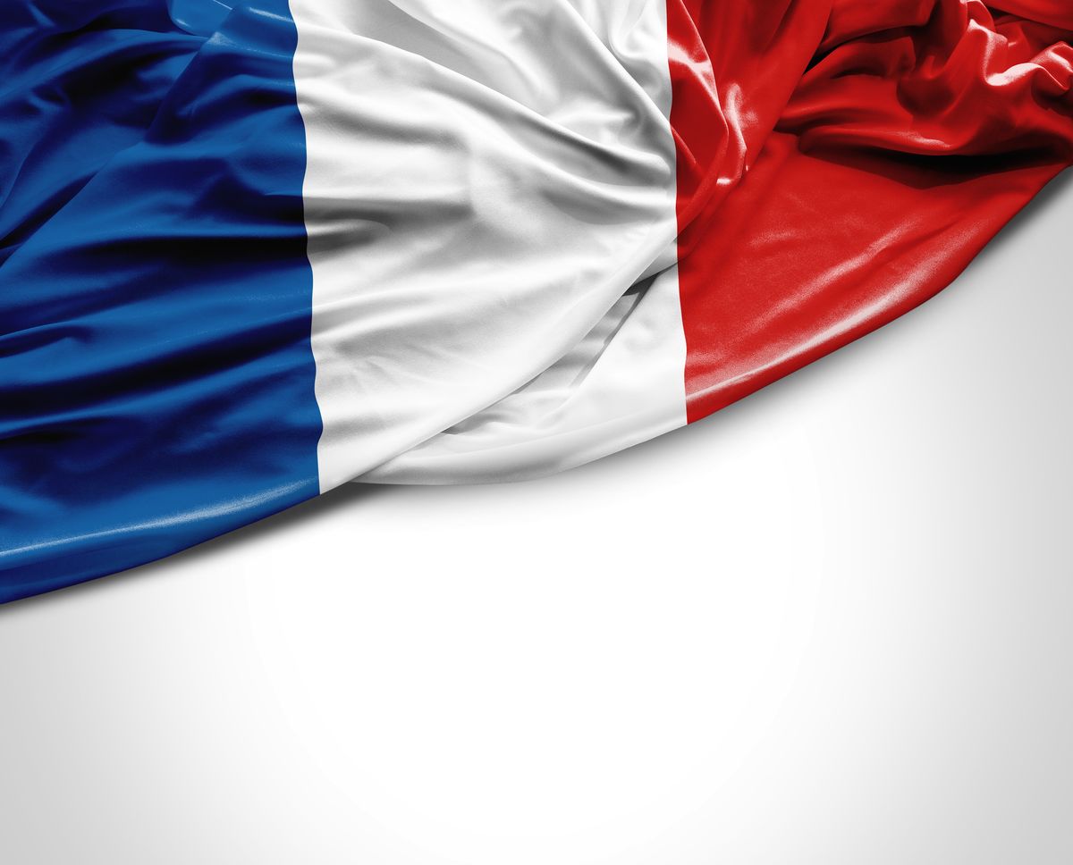 Francja: nie będzie dymisji szefa MSW. Macron wykluczył taką możliwość